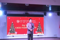 Dạ tiệc chào năm mới tại ngôi nhà chung của người Việt ở Nga