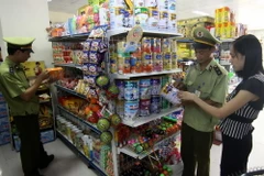 Lực lượng quản lý thị trường TP.HCM ra quân dẹp hàng giả