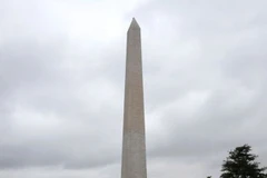 Đài tưởng niệm Washington mở cửa trở lại đón du khách