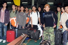 [Video] Lao động Việt Nam tại Libya an toàn chờ ngày về nước 