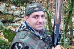 Italy: Giết vợ cũ bằng 10 nhát dao rồi thông báo lên Facebook