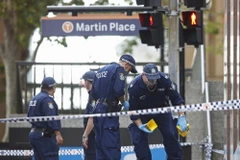 Bộ Ngoại giao Australia sơ tán do phát hiện bưu kiện khả nghi