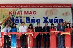 Các Hội nhà báo tưng bừng tổ chức Hội Báo Xuân