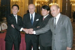 Pháp-Nhật chia sẻ thông tin xuất khẩu thiết bị quân sự