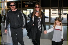 Tài tử "Batman" Christian Bale chào đón đứa con thứ hai