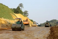 [Video] Cao tốc Nội Bài - Lào Cai phấn đấu thông xe kịp tiến độ