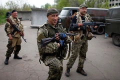 Quân ly khai miền Đông Ukraine sẵn sàng tham gia lệnh ngừng bắn