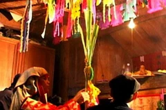 Tìm hiểu nghi lễ đổ rượu then của người Tày Bắc Giang