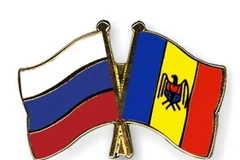 (Trong năm 2013, kim ngạch thương mại giữa hai nước đạt 1,738 tỷ USD)