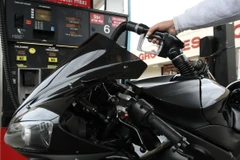 Đà giảm của dầu chững lại nhờ thống kê lạc quan từ Trung Quốc