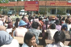 Khám chữa bệnh cho người dân hai xã biên giới của Campuchia