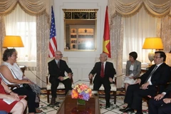 Tổng Bí thư Nguyễn Phú Trọng tiếp đại diện lãnh đạo Đảng Cộng sản Hoa Kỳ. (Ảnh: Trí Dũng/TTXVN)