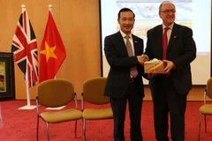 Phát động thi thiết kế phù điêu Chủ tịch Hồ Chí Minh tại Anh