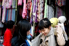 Ngày 27 Tết, miền Bắc giảm mưa, trưa chiều trời hửng nắng