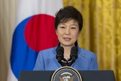Tổng thống Park Geun-hye phát biểu trong cuộc họp báo tại Washington, DC ngày 7/5/2013. (Ảnh: AFP/TTXVN)