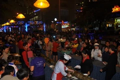 Bánh tét dài 40m - Kỷ lục cuối của Yasaka-Sài Gòn-Nha Trang