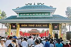 Hậu Giang: Hơn 10.000 lượt người đến viếng Đền thờ Bác Hồ