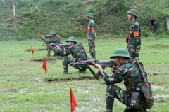 Chủ tịch Mặt trận Nguyễn Thiện Nhân thăm, chúc Tết Sư đoàn 312