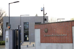 Dân Đức nghi Thủ tướng Merkel muốn "ém" vụ bê bối do thám