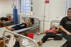 Các bệnh nhân được điều trị tại Trung tâm Y tế huyện Chư Sê (Gia Lai). (Nguồn: Công an nhân dân)