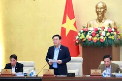 Chiều 14/11, Chủ tịch Quốc hội Vương Đình Huệ chủ trì phiên họp của UBTVQH để cho ý kiến về việc giải trình, tiếp thu, chỉnh lý các dự thảo Luật Viễn thông (sửa đổi) và Luật Tài nguyên Nước (sửa đổi). (Ảnh: Doãn Tấn/TTXVN)