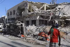 Hiện trường một vụ đánh bom tại Mogadishu (Somalia), ngày 29/10/2022. (Ảnh: AFP/TTXVN)