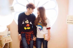 Mặc đồ đôi chất như các cặp đôi nổi tiếng của showbiz Việt