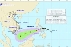 [Video] Bão Kai-tak đang tiến gần khu vực Biển Đông