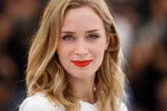 Emily Blunt: Nàng ong chăm chỉ xứ sương mù "gặt mật" Hollywood
