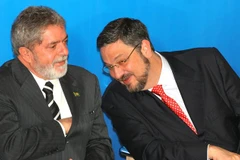 Cựu Tổng thống Lula da Silva (trái) và ông Antonio Palocci. (Nguồn: AP)