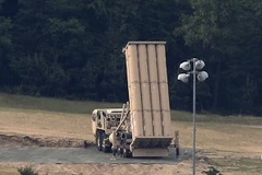 Hệ thống phòng thủ tên lửa tầm cao giai đoạn cuối (THAAD) của Mỹ được triển khai tại Seongju, Hàn Quốc ngày 30/5. EPA/TTXVN