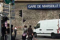 Cảnh sát phong tỏa hiện trường. (Nguồn: Daily Mail)