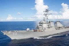 Tàu khu trục USS John S. McCain của Hải quân Mỹ. (Nguồn: EPA/TTXVN)