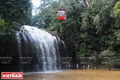 Thác Prenn - nét duyên của nàng thiếu nữ nơi sơn cước