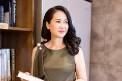 “Mẹ chồng” Lan Hương bật mí: Luôn được con dâu giúp chọn đồ