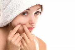 Những câu nói mang tính "sát thương" đỉnh cao với cô nàng da mụn 