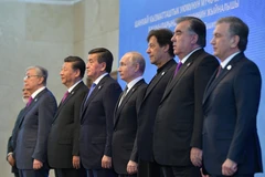 Nguyên thủ quốc gia các nước thành viên Tổ chức Hợp tác Thượng Hải (SCO) chụp ảnh chung tại phiên khai mạc Hội nghị thượng đỉnh SCO ở Bishkek ngày 14/6/2019. (Ảnh: AFP/TTXVN)