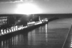 Sao băng va chạm với mặt đất tạo nên cảnh tượng kỳ vỹ. (Nguồn: NewsLocker)