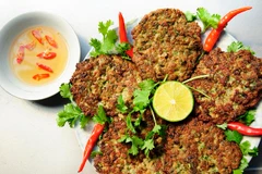 Món chả rươi của người Hà Nội.