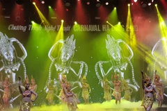 Chương trình nghệ thuật Carnaval Hạ Long 2019 với chủ đề “Từ kỳ quan đến kỳ quan” tại Quần thể Du lịch nghỉ dưỡng sinh thái FLC Hạ Long. (Ảnh: TTXVN)