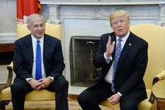 Tổng thống Mỹ Donald Trump (phải) và Thủ tướng Israel Benjamin Netanyahu. (Nguồn: Politico)