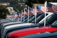 Việc Mỹ dự định áp thuế nhập khẩu ôtô đang khiến nhiều tổ chức đau đầu. (Nguồn: Business Insider)