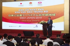 Phó Thủ tướng Vương Đình Huệ phát biểu tại hội nghị. (Ảnh: Nguyễn Dân/TTXVN)