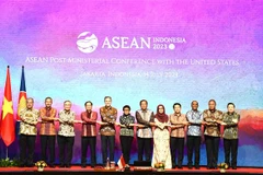 Các Bộ trưởng chụp ảnh lưu niệm tại Hội nghị Bộ trưởng Ngoại giao ASEAN-Hoa Kỳ trong khuôn khổ AMM-56 tại Jakarta (Indonesia), ngày 14/7/2023. (Ảnh: Đào Trang/TTXVN)