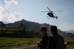 Đầu tháng Năm, một chiếc trực thăng đã bị rơi và đâm vào cây tại huyện Sankhuwasabha, miền Đông Nepal, làm ít nhất một người thiệt mạng và bốn người bị thương. (Ảnh: THX/TTXVN)