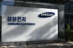 Biểu tượng hãng điện tử Samsung tại Seoul (Hàn Quốc). (Ảnh: AFP/TTXVN)