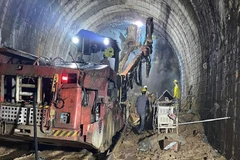 Thi công hầm dẫn nước dự án nhà máy thủy điện Ialy mở rộng, tháng 11/2022. (Nguồn: EVN)