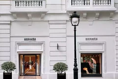 Doanh số bán hàng của nhà sản xuất túi Birkin-Hermes đã tăng tốc trong quý 2. (Nguồn: Hermes/Ảnh chụp màn hình)