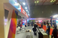 Hội chợ Triển lãm Tôn vinh hàng Việt-năm 2023 quy tụ 150 doanh nghiệp tham gia. (Nguồn: Hà Nội mới)