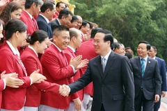 Sáng 23/5/2023, tại Phủ Chủ tịch, Chủ tịch nước Võ Văn Thưởng gặp mặt thân mật và biểu dương các vận động viên, huấn luyện viên tiêu biểu của Đoàn Thể thao Việt Nam tại SEA Games 32. (Ảnh: Thống Nhất/TTXVN)